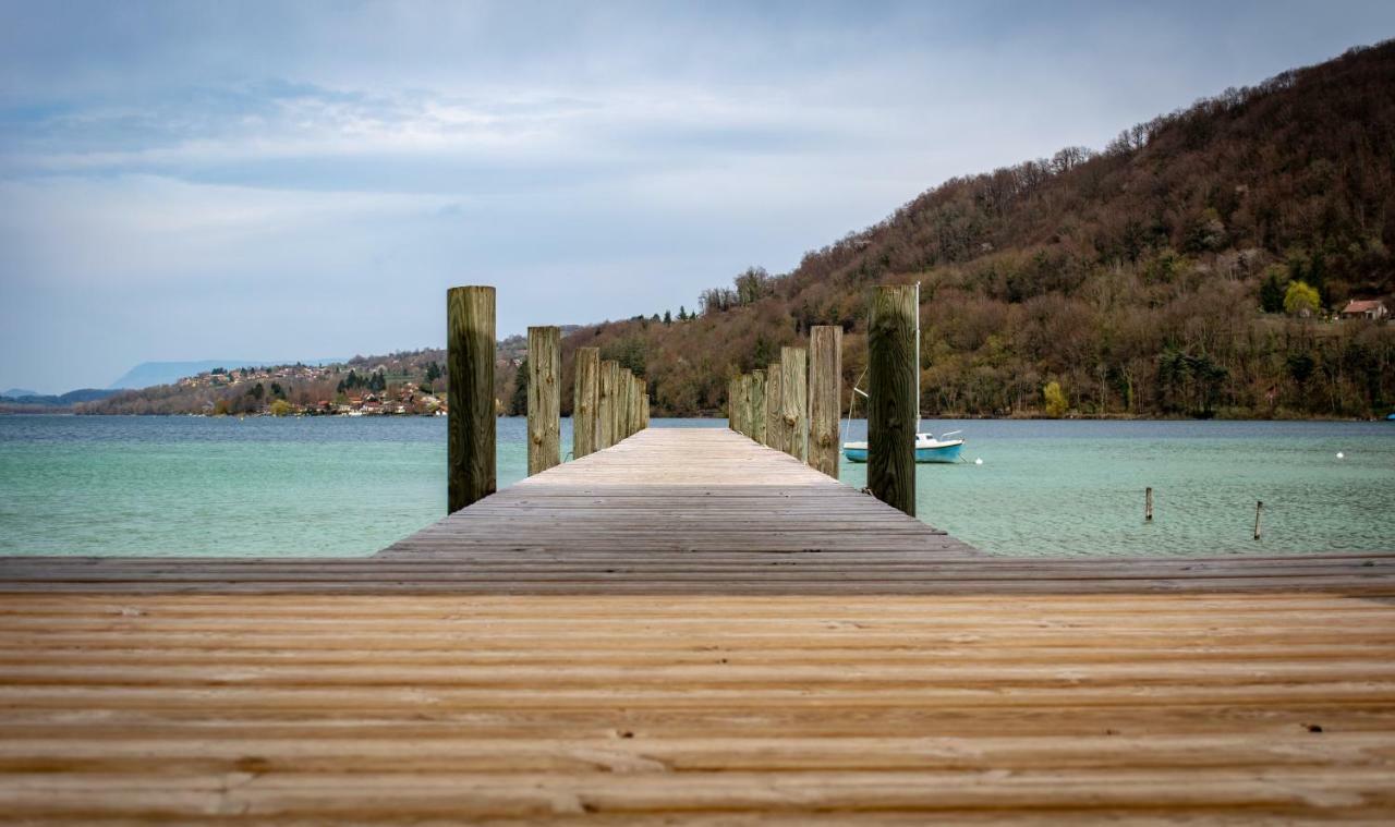 Hotel Le Lac Bleu Charavines Bagian luar foto